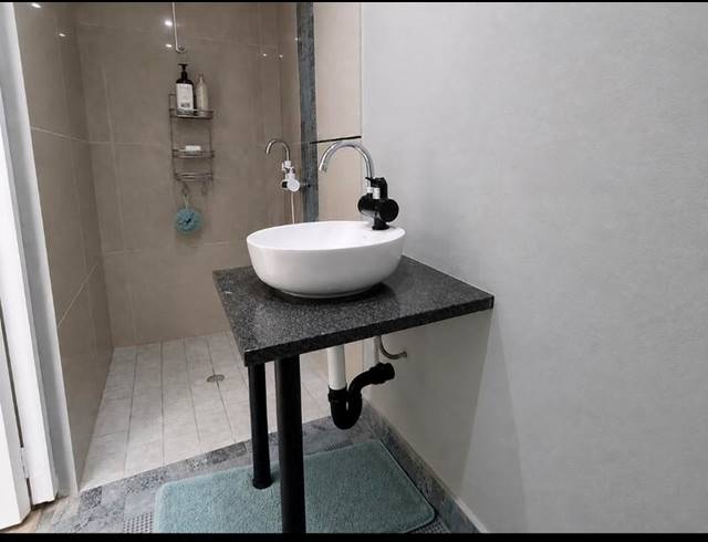 1 BEDROOM PROPERTY TO RENT IN BLUFF